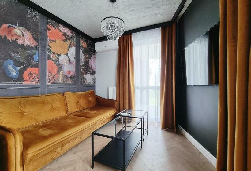 豪华工作室, Silesia Apart