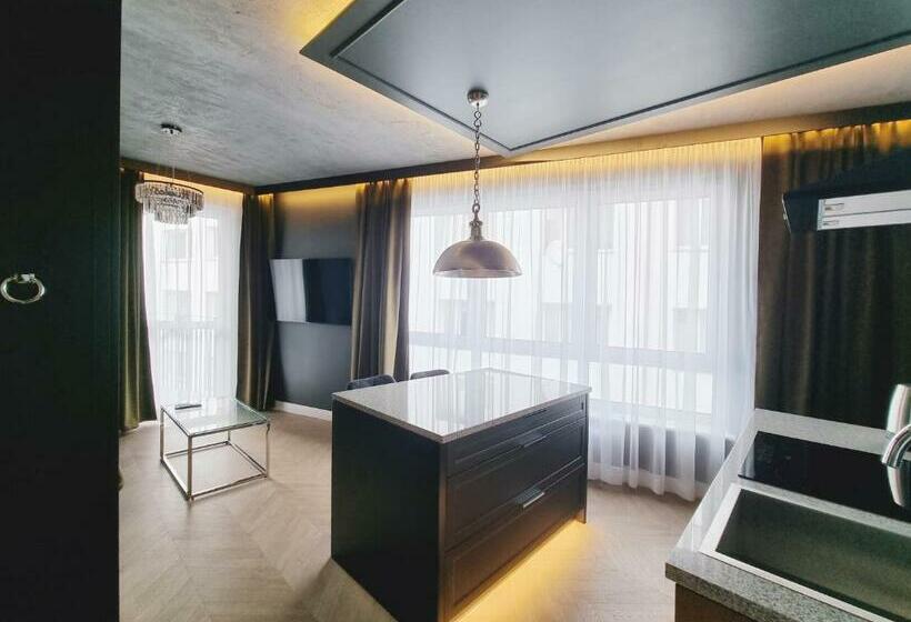 豪华工作室, Silesia Apart