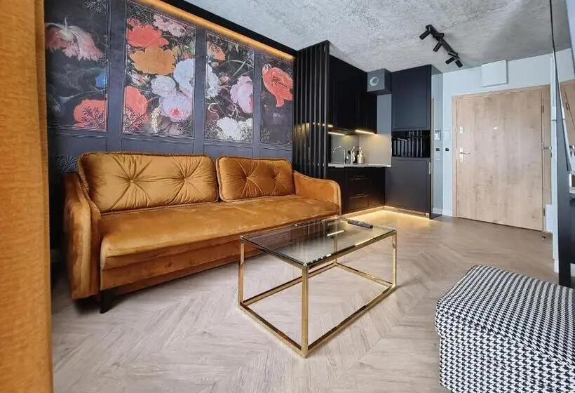 Standard-studio, Silesia Apart