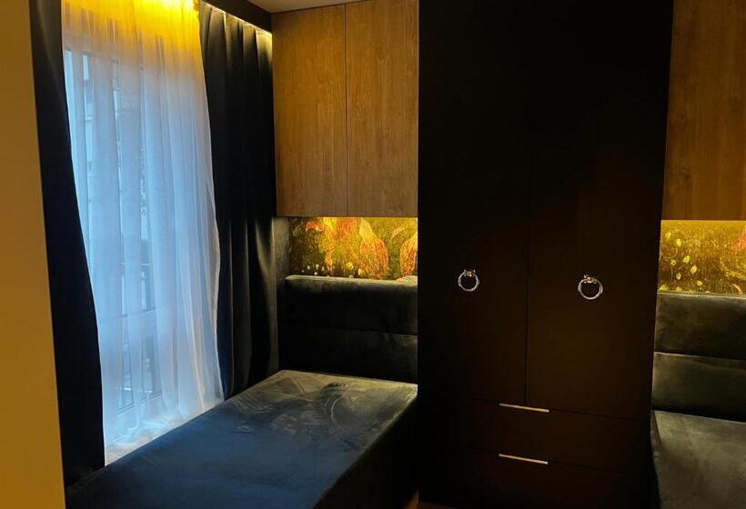 家庭套房, Silesia Apart