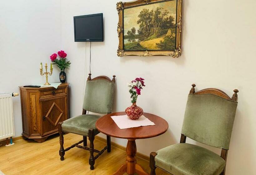 اتاق استاندارد, Kamienica Biała