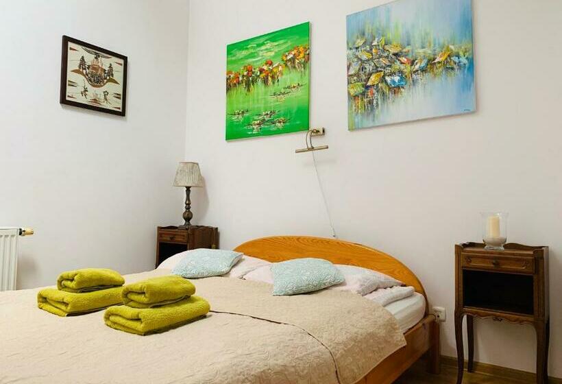 اتاق استاندارد, Kamienica Biała