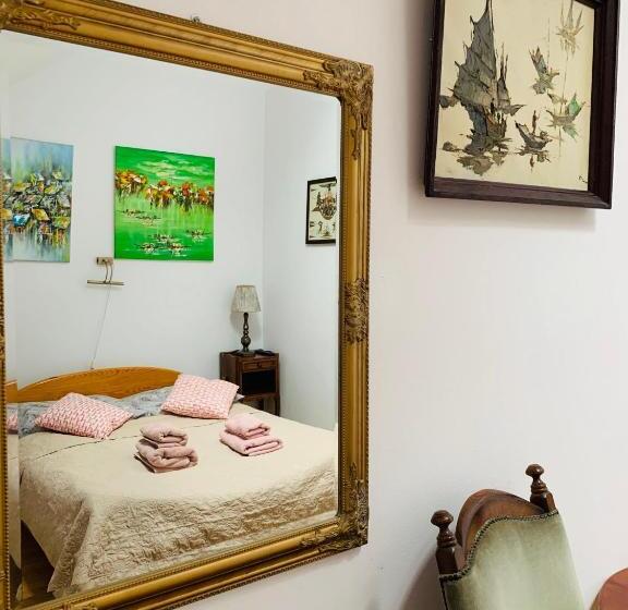 اتاق استاندارد, Kamienica Biała