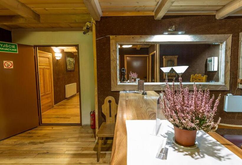 スタンダード４人部屋, Krakowiacy I Górale