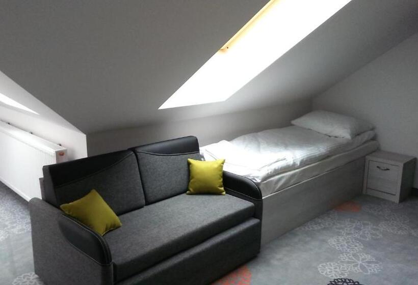 חדר סטנדרט לארבעה, Zajazd Sebory