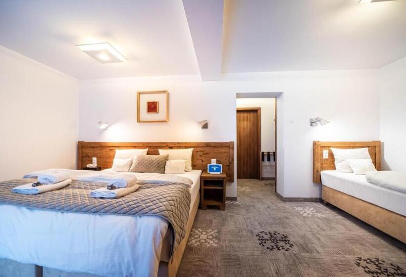 スタンダードトリプルルーム, Apartamenty Przy Hotelu żywieckim