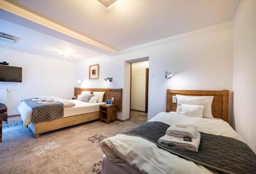 Номер Стандарт Трехместный, Apartamenty Przy Hotelu żywieckim
