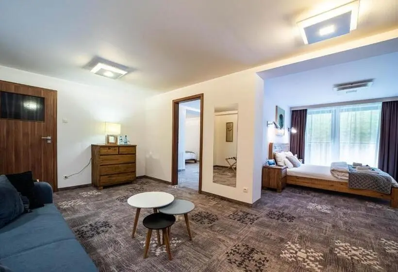 ファミリーステューディオ, Apartamenty Przy Hotelu żywieckim