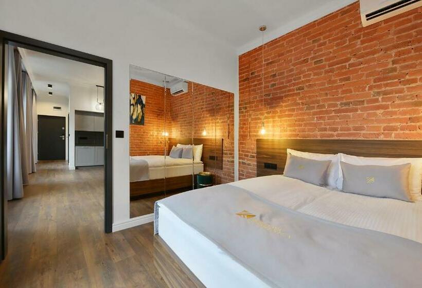 سوییت لوکس, Aparthotel Krzywa Kamienica