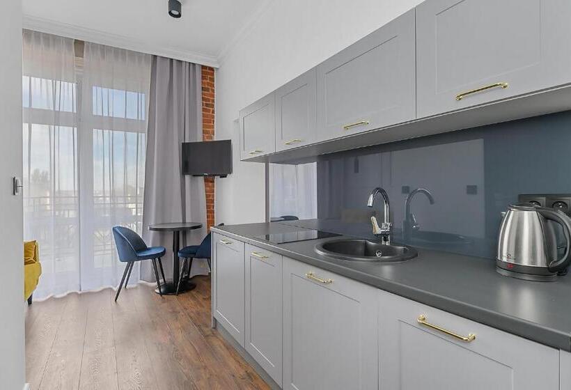 سوییت لوکس, Aparthotel Krzywa Kamienica