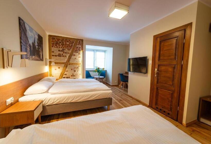 اتاق استاندارد سه نفره, Gościniec Król Sielaw