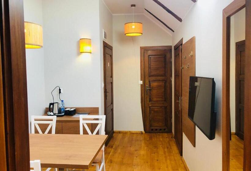 استودیو خانوادگی, Gościniec Król Sielaw