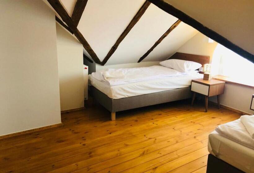 استودیو خانوادگی, Gościniec Król Sielaw