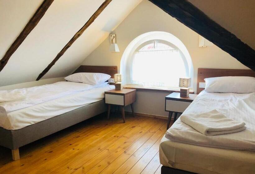 استودیو خانوادگی, Gościniec Król Sielaw