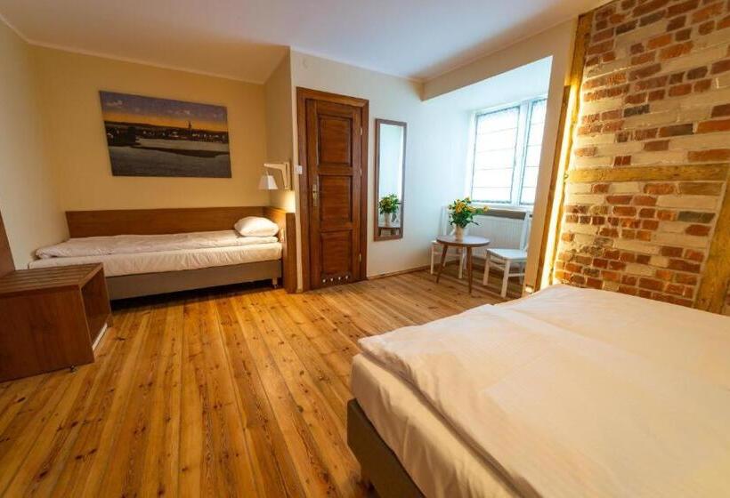 اتاق استاندارد سه نفره, Gościniec Król Sielaw