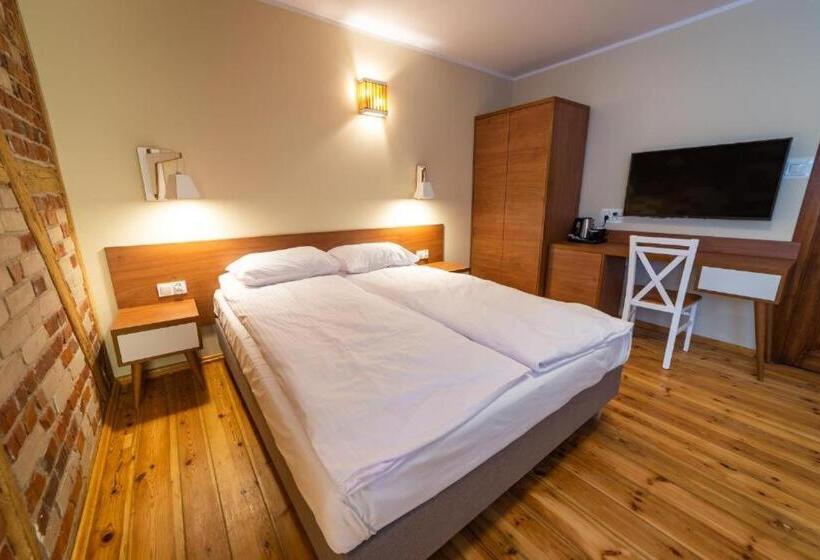 اتاق استاندارد سه نفره, Gościniec Król Sielaw