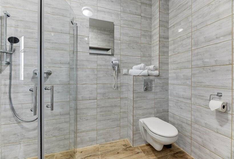 חדר סטנדרט, Mile Gdansk Airport & Parking Długoterminowy