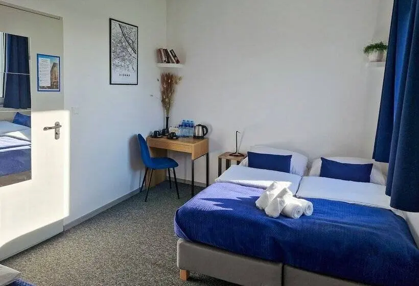 اتاق استاندارد سه نفره, Mile Gdansk Airport & Parking Długoterminowy