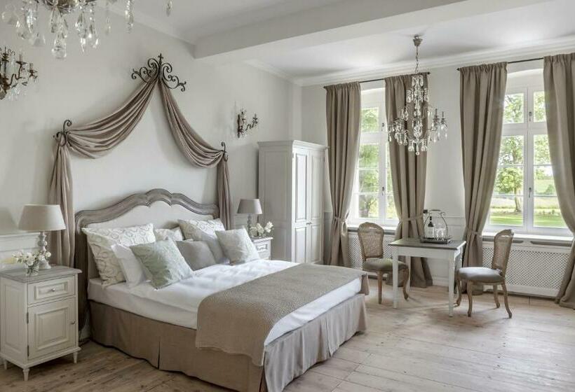 Deluxe Suite King Bed, Pałac Kamieniec