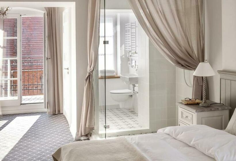 اتاق لوکس با بالکن, Pałac Kamieniec