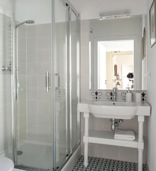 Standard-huone, Pałac Kamieniec