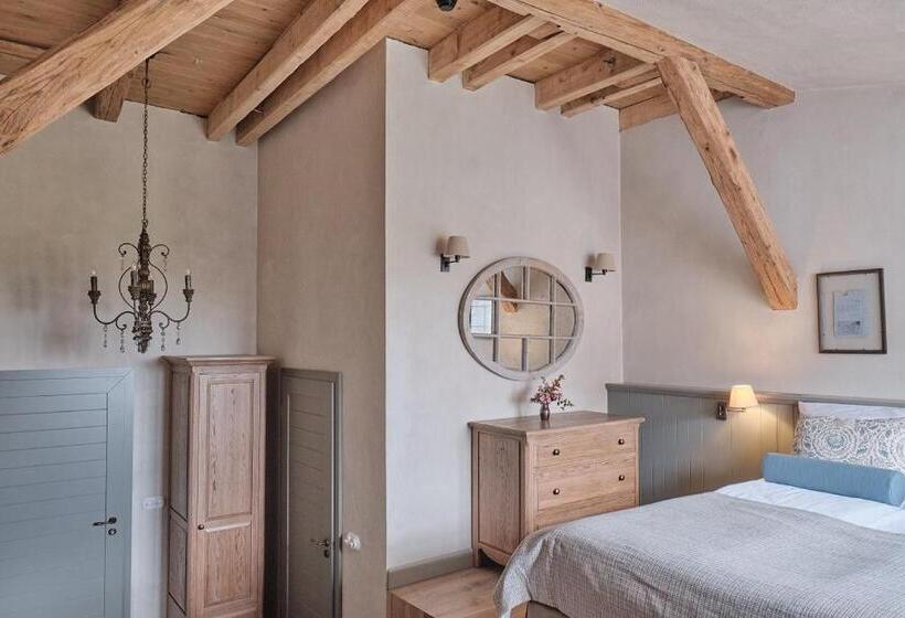 اتاق استاندارد, Pałac Kamieniec