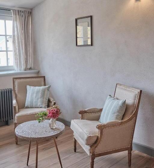 اتاق استاندارد, Pałac Kamieniec