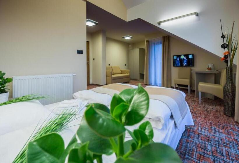 Семейный Номер, Pensjonat Kanion