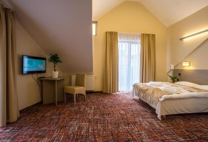 Семейный Номер, Pensjonat Kanion