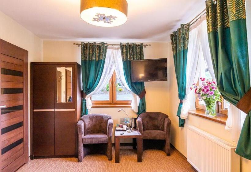 חדר סטנדרט, Willa Szafran