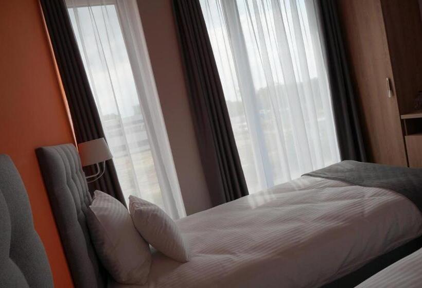 חדר סטנדרט, Arkadia Jelcz Laskowice