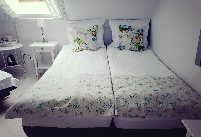 חדר סופריור, Folwark Leszczynówka