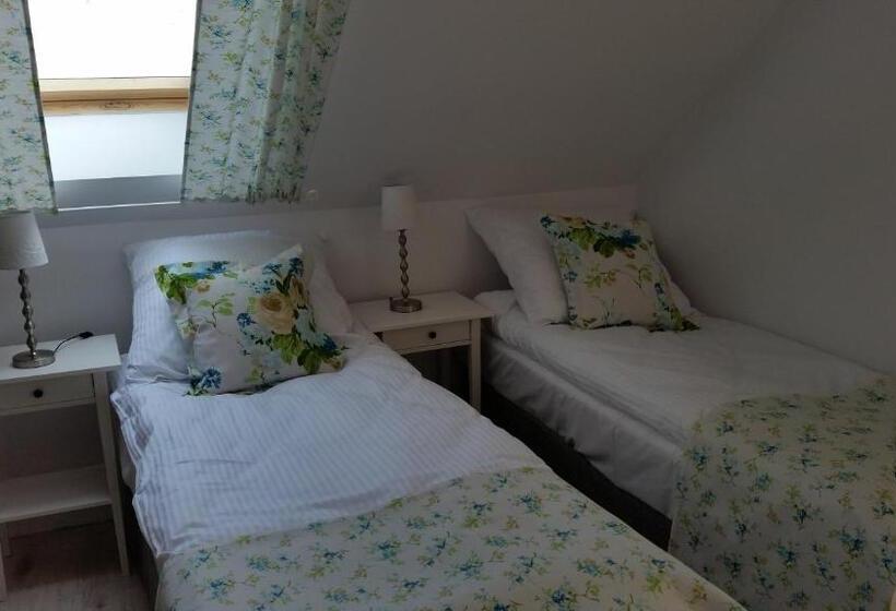 חדר סופריור, Folwark Leszczynówka