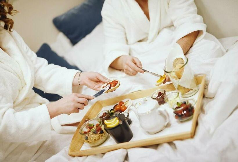 غرفة قياسية, Pałac Pakosław