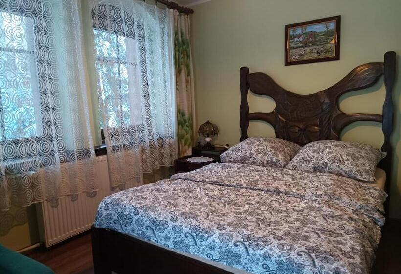 اتاق خانوادگی, Pensjonat Wiking