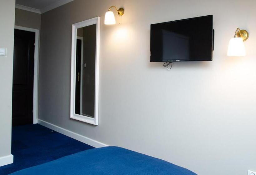 اتاق استاندارد, Szafirowy Dwór Hotel & Restauracja