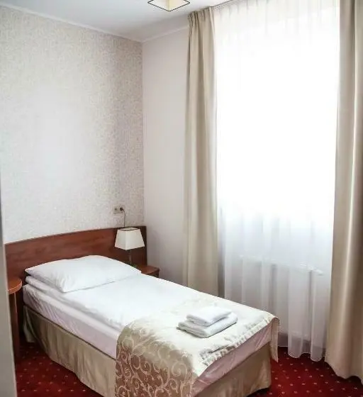 Standard Yhden Hengen Huone, Stara Gorzelnia