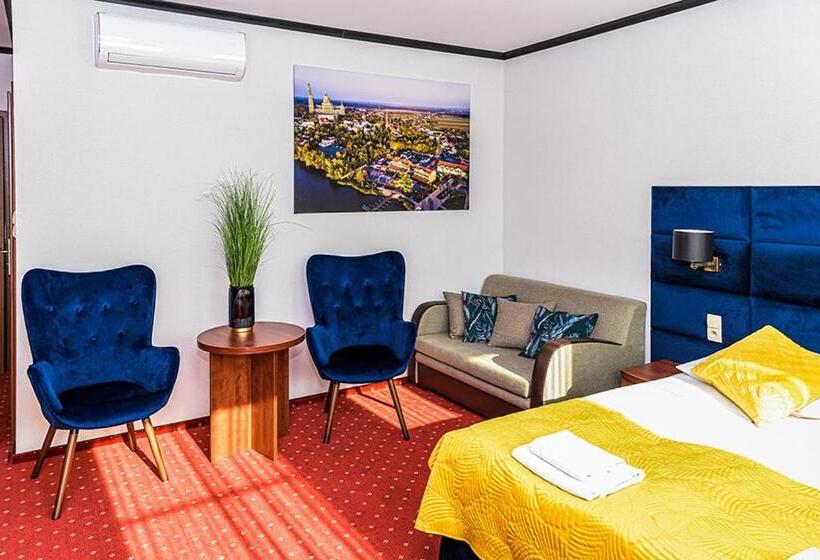 غرفة سوبيريور, Stara Gorzelnia