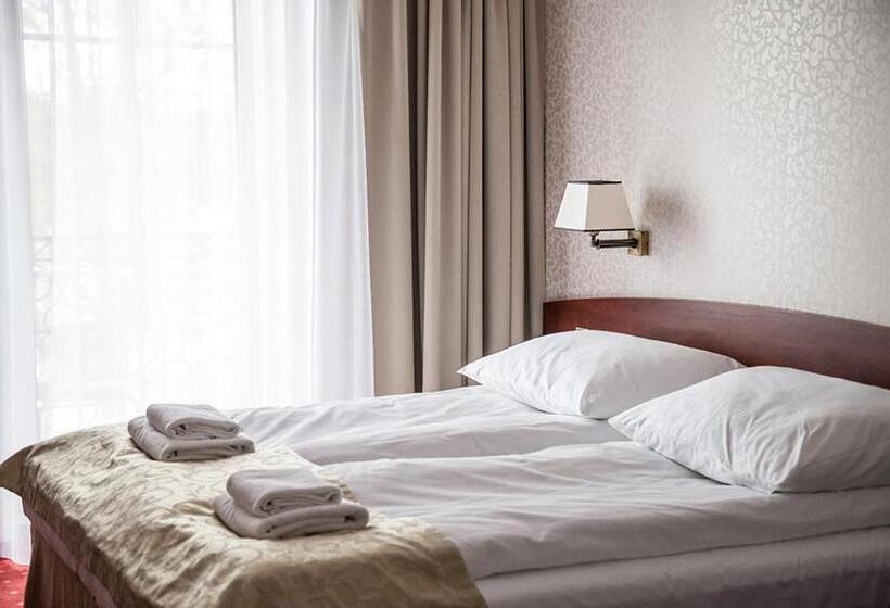 غرفة ديلوكس, Stara Gorzelnia