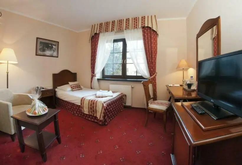 Standard Yhden Hengen Huone, żubrówka Spa & Wellness