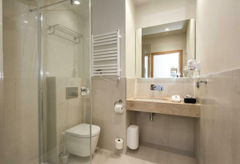 Номер Стандарт, Zalewski