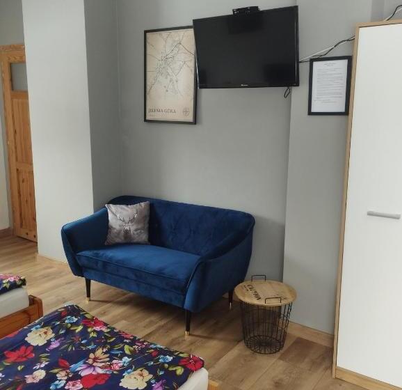 חדר קומפורט לשלושה, Kwatery U Jarka Z Ogrodem I Parkingiem