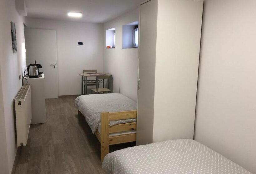 エコノミールーム, Willa Zuzanna, Wcześniej Willa Italia