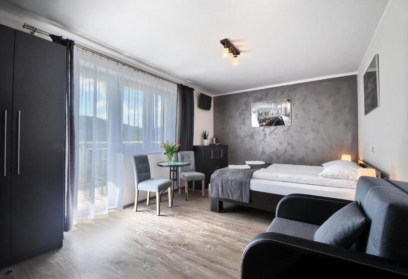 اتاق استاندارد سه نفره, Willa Luiza