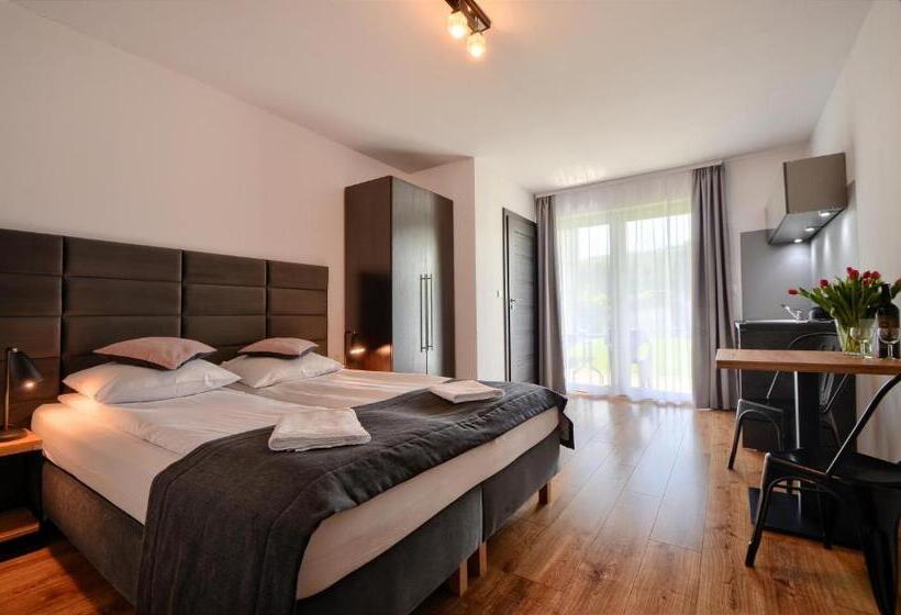 استودیوی استاندارد, Willa Luiza