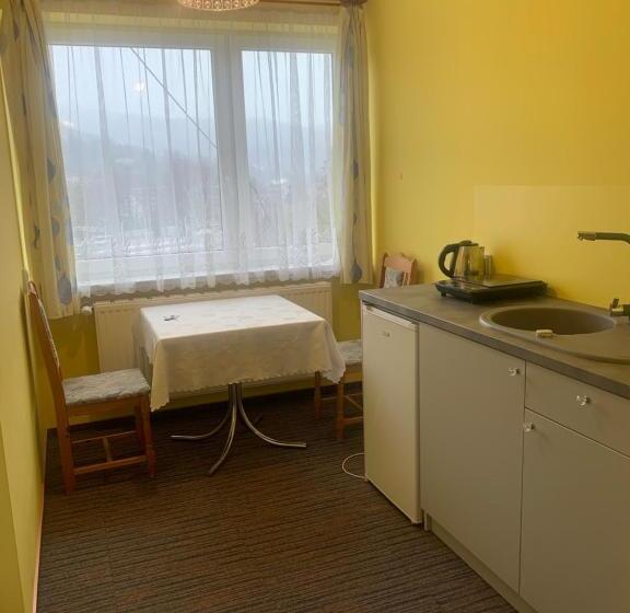 اتاق استاندارد, Willa Mona