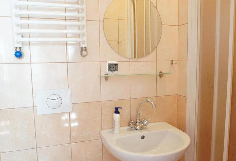 اتاق استاندارد, Willa Mona