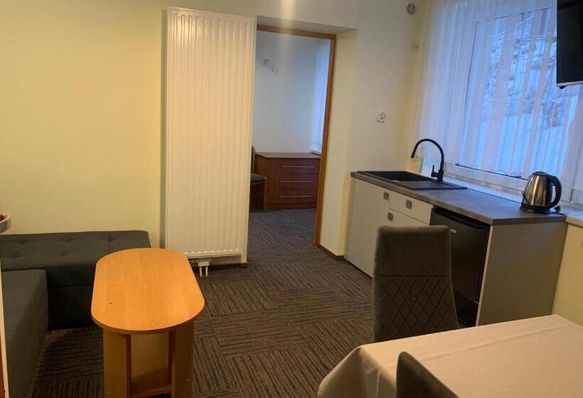 آپارتمان 1 خوابه, Willa Mona