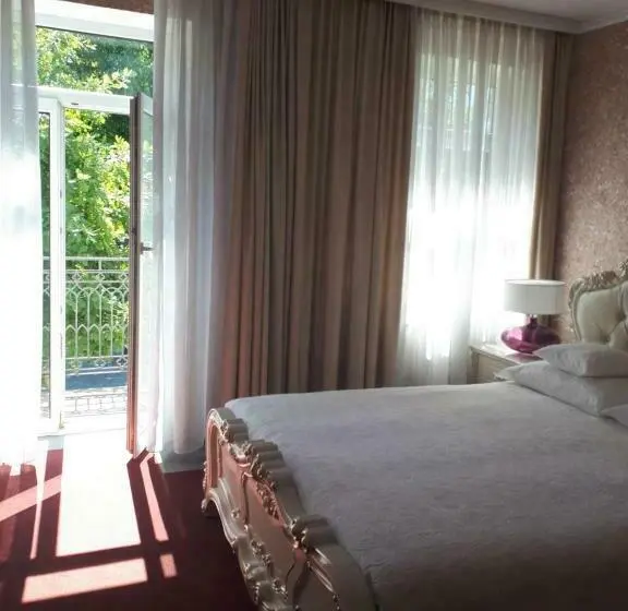 Chambre Deluxe avec Balcon, Perla