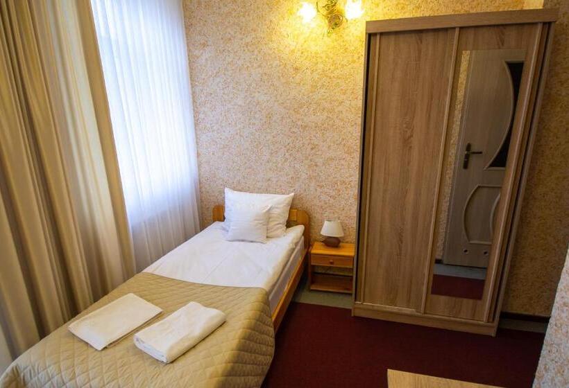 غرفة قياسية فردية مزودة بشُرفة, Perla